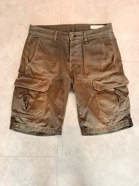 rag & bone Olive Cargo Shorts with Flap Pockets